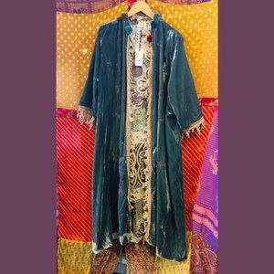 Jaded Gypsy Moonlight Walk Velvet Duster Teal NWT Similar to Magnolia Pearl